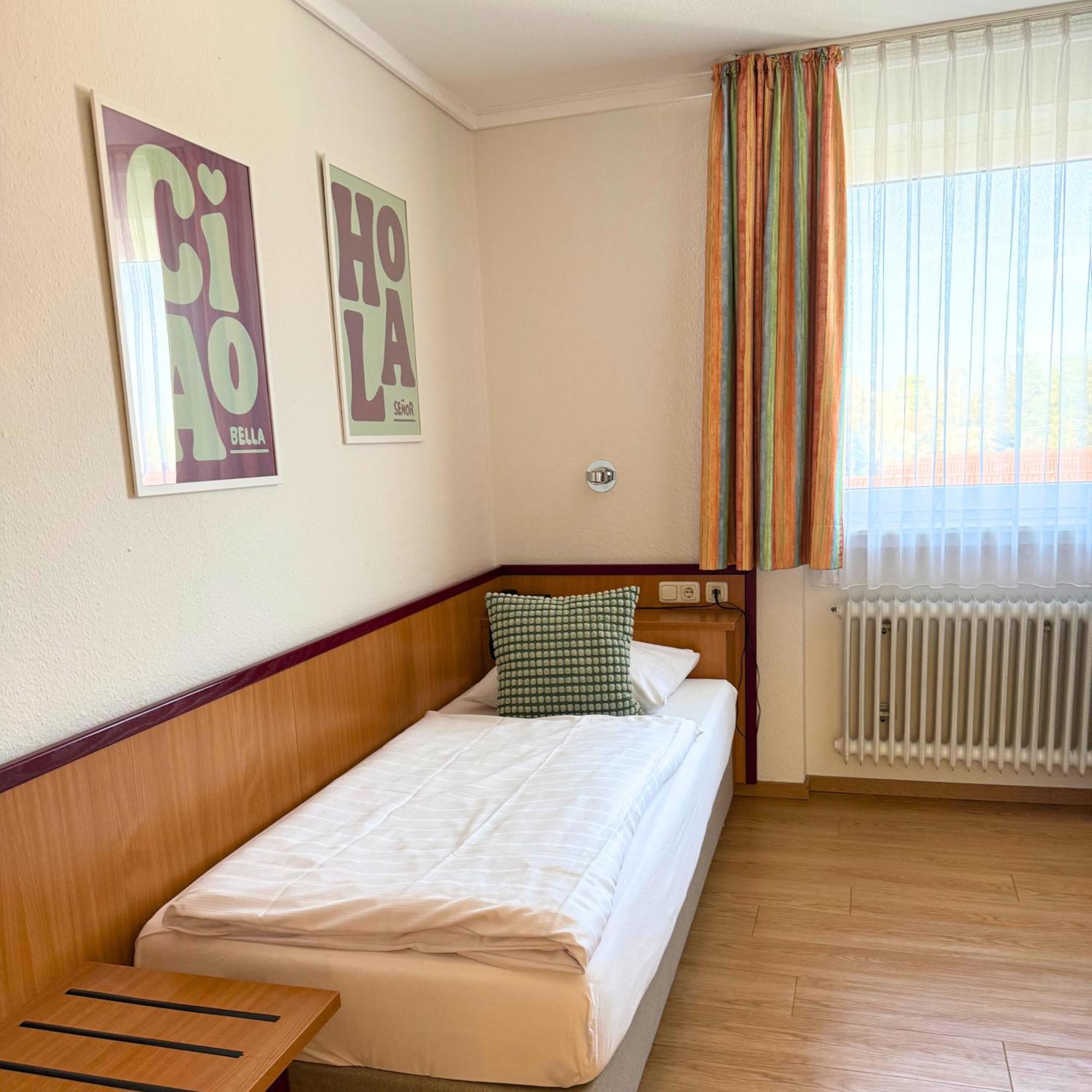 Colourful Hotel Bielefeld Dış mekan fotoğraf