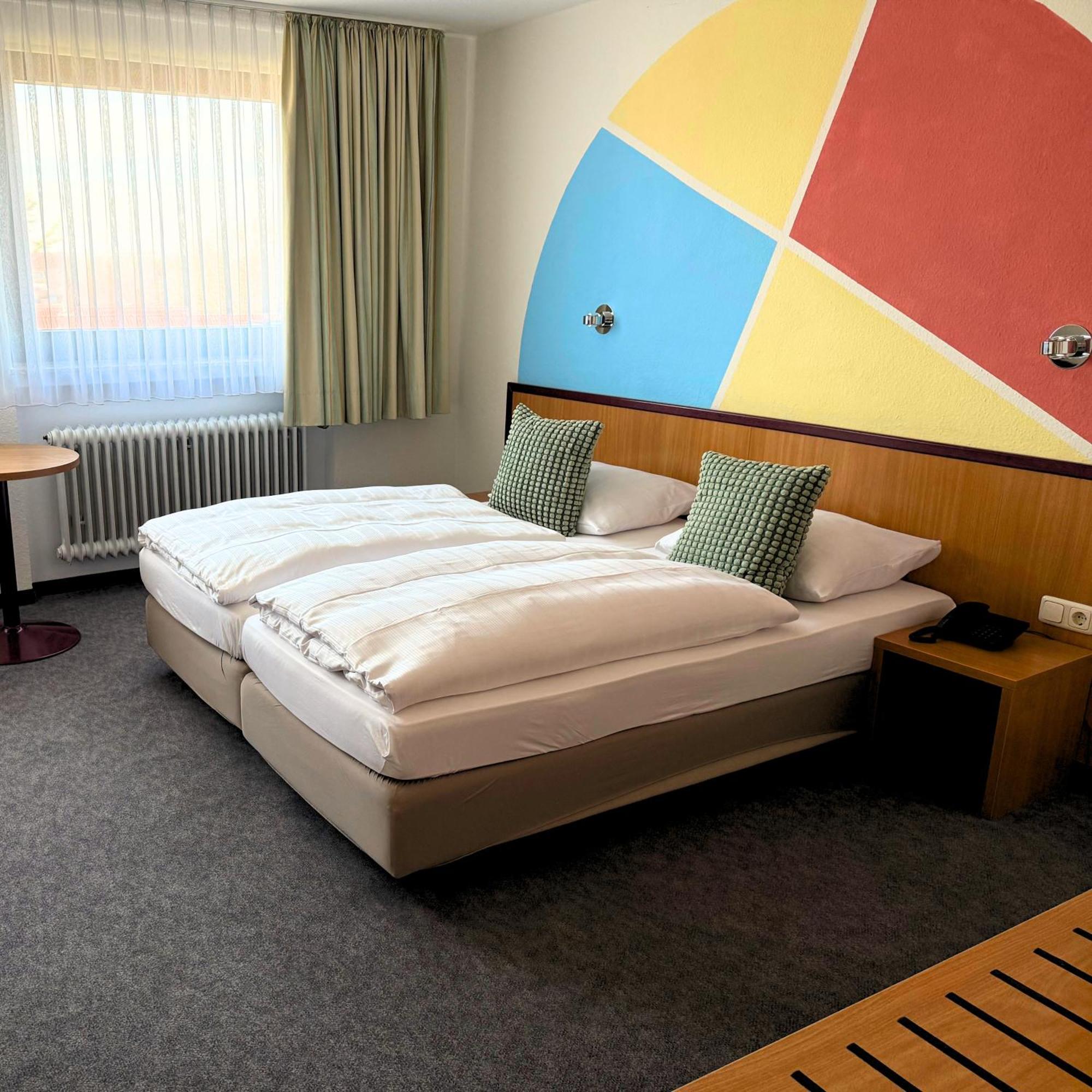 Colourful Hotel Bielefeld Dış mekan fotoğraf