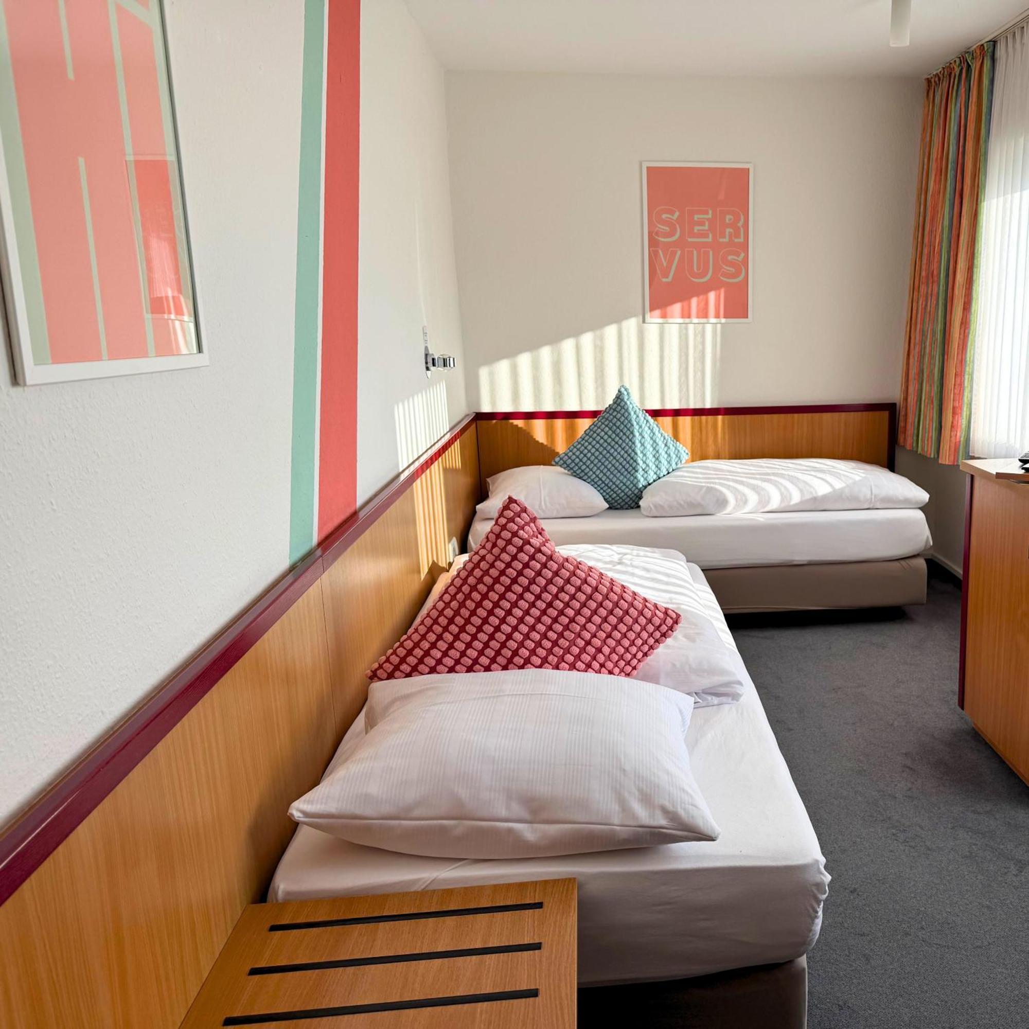 Colourful Hotel Bielefeld Dış mekan fotoğraf
